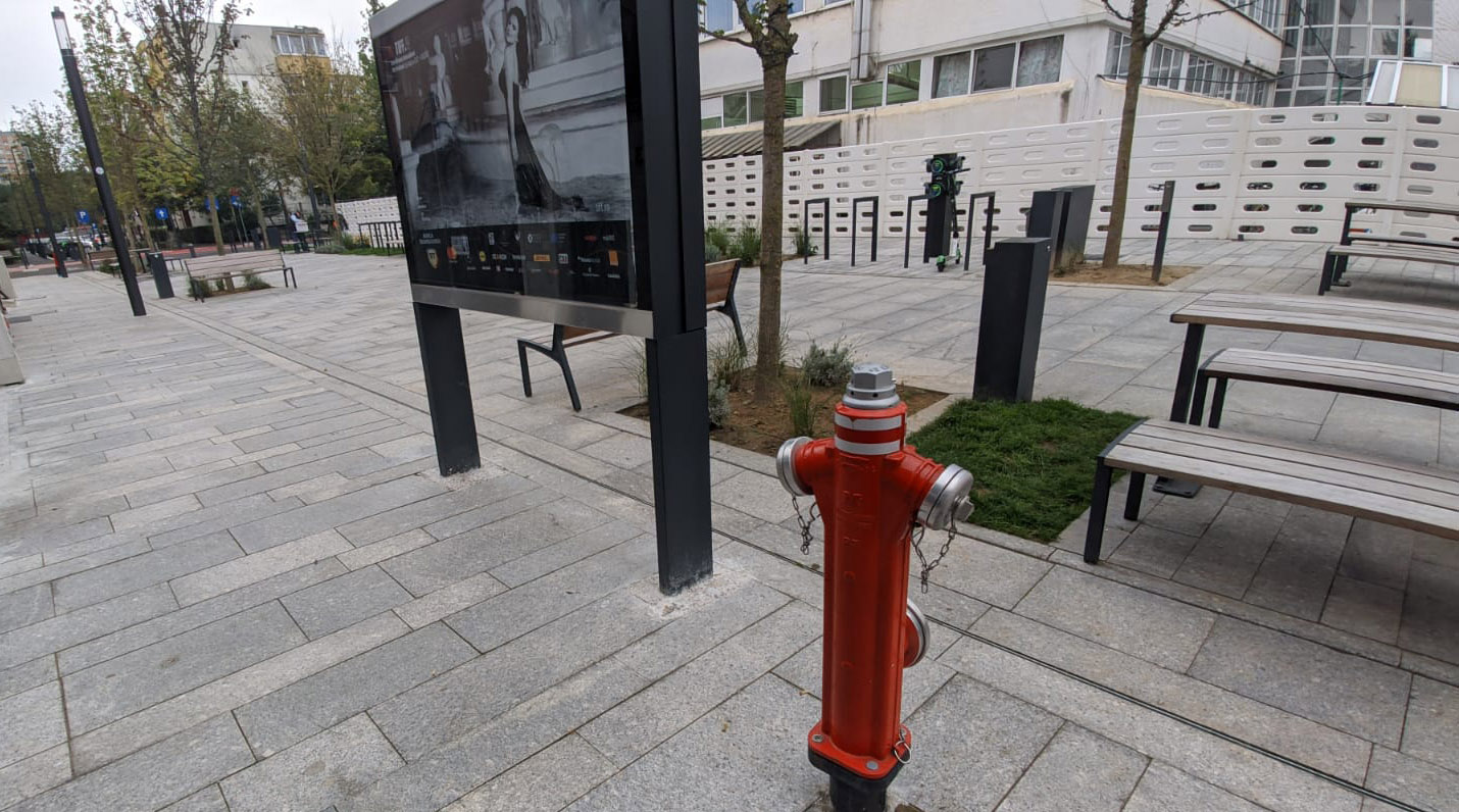 Hidrant instalat pe primul smart street din România